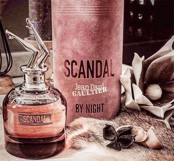 Thiết kế chai nước hoa Jean Paul Gaultier Scandal By Night EDP Intense 80ml mới lạ độc đáo